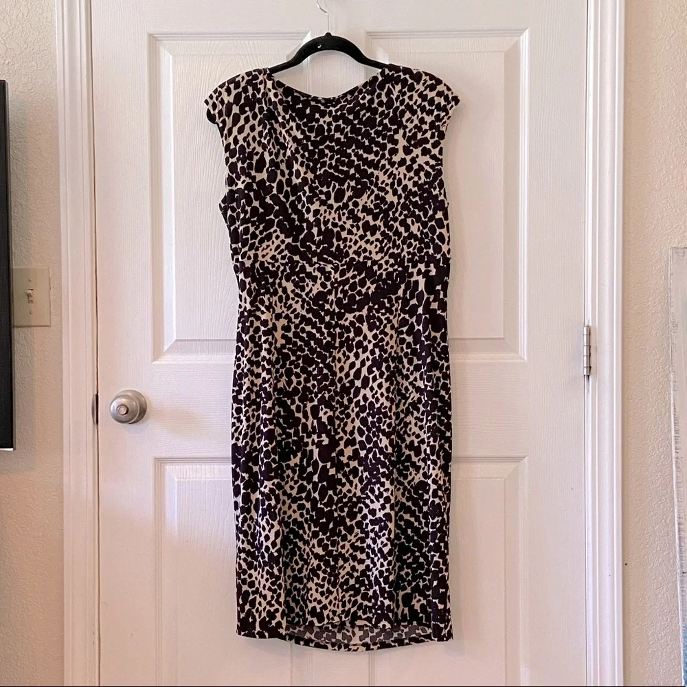 Size 16 Leota Brown Animal-Print Cap-Sleeve Sheath Dress - Picture 2 of 3